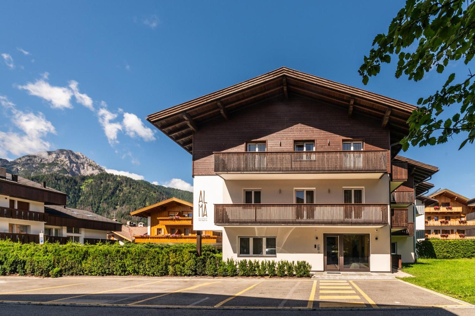 Alma Mountain Residence 多比亚科 外观 照片